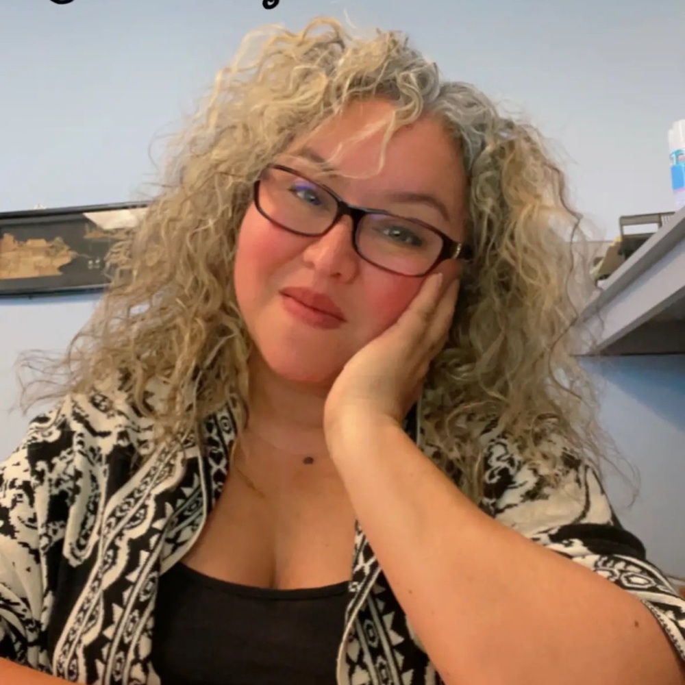 Meet your Posher, Paula